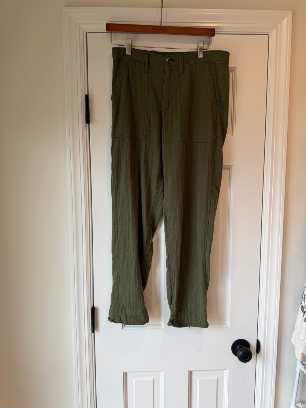 Old Navy Olive Green Cropped Linen Pants